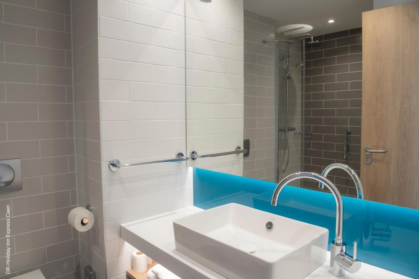Holiday Inn Express Caen Epron By Ihg Esterno foto
