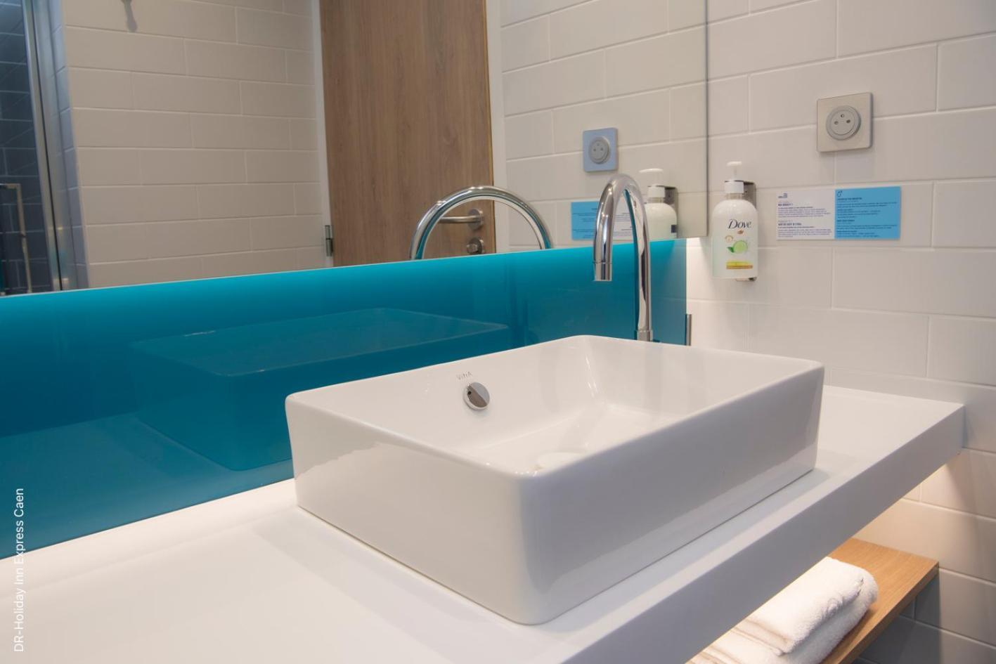Holiday Inn Express Caen Epron By Ihg Esterno foto