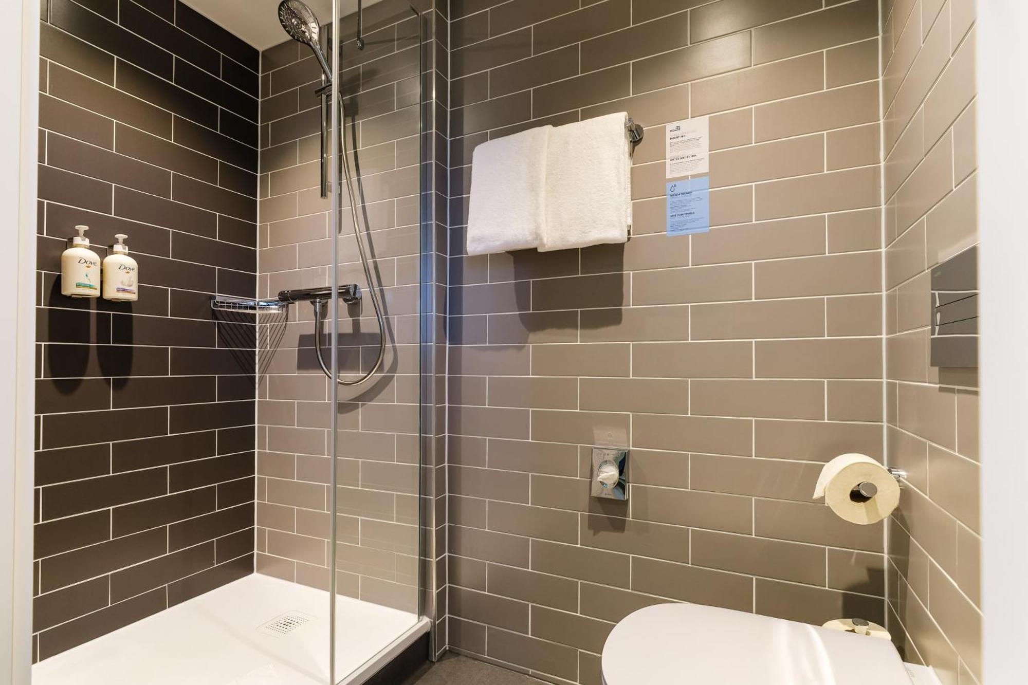 Holiday Inn Express Caen Epron By Ihg Esterno foto