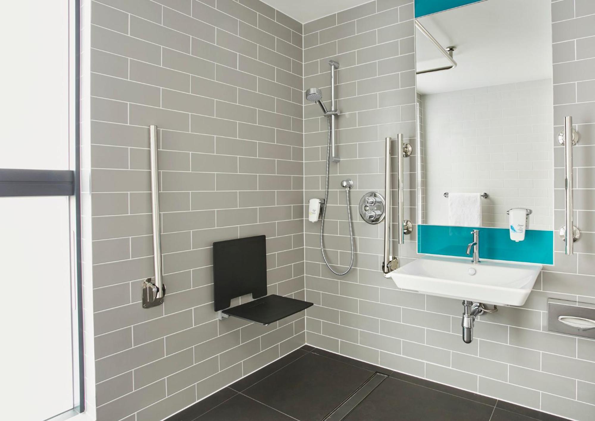 Holiday Inn Express Caen Epron By Ihg Esterno foto