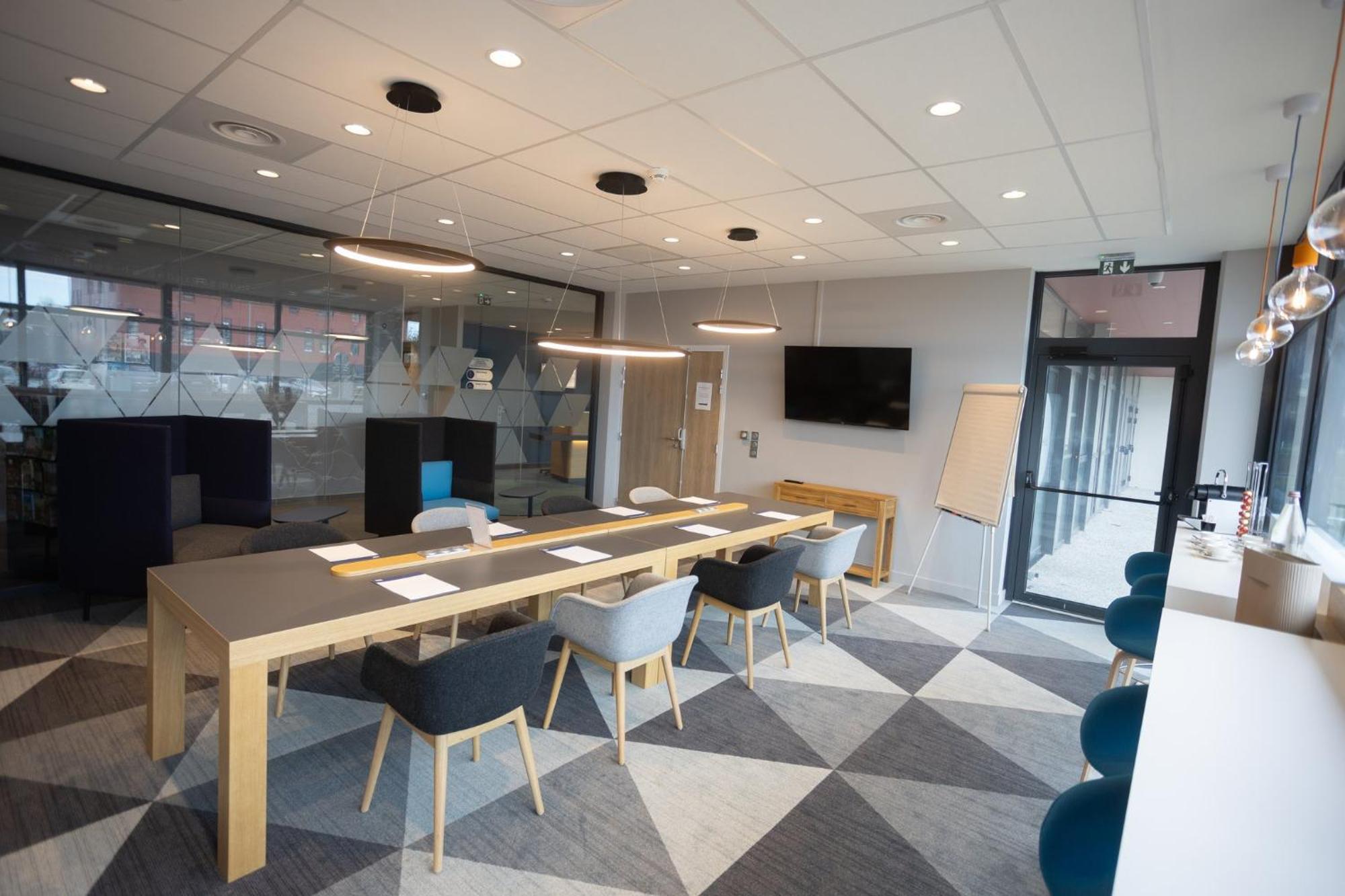 Holiday Inn Express Caen Epron By Ihg Esterno foto