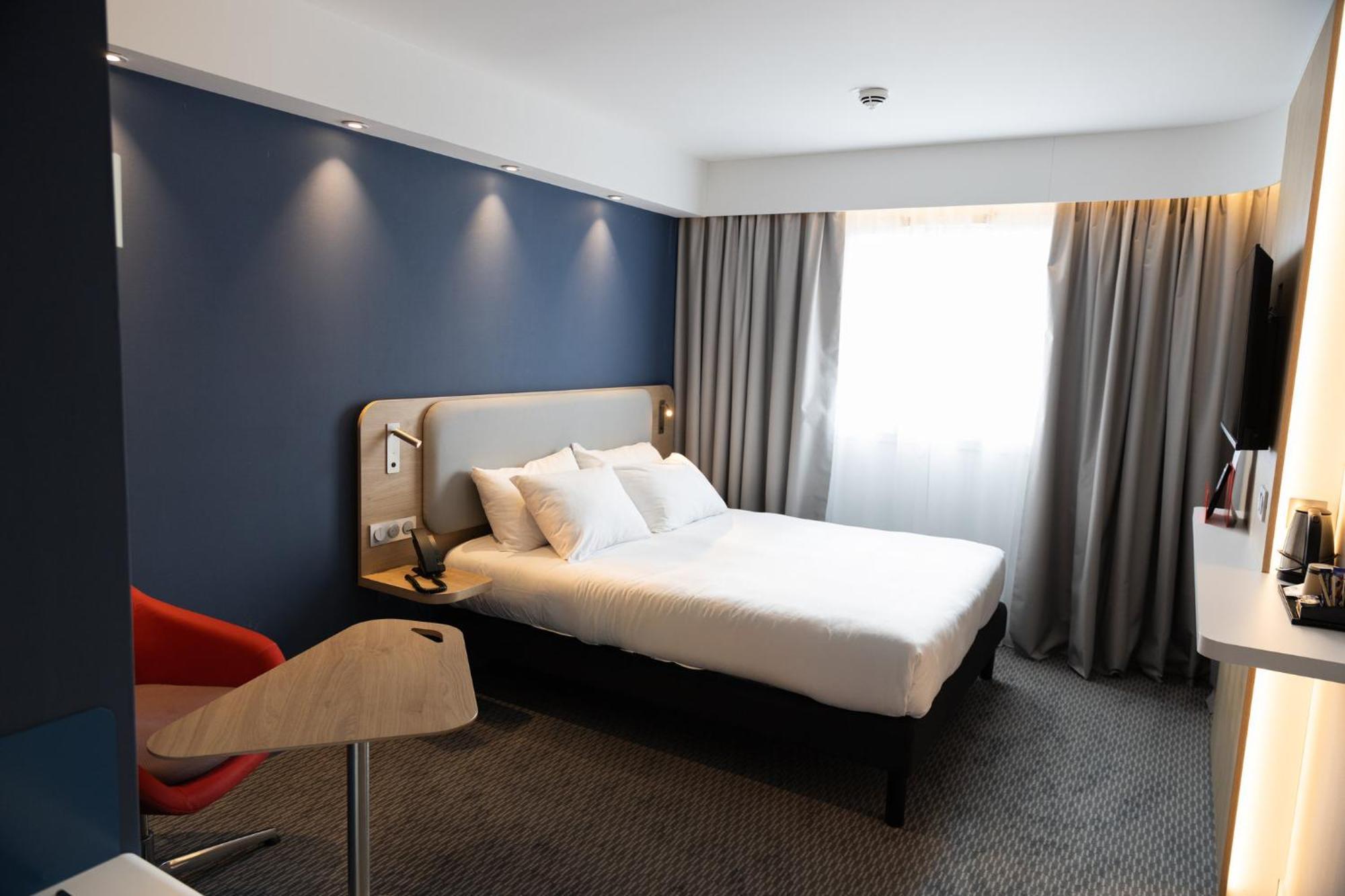 Holiday Inn Express Caen Epron By Ihg Esterno foto